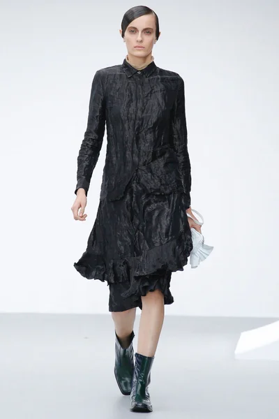 Look 28